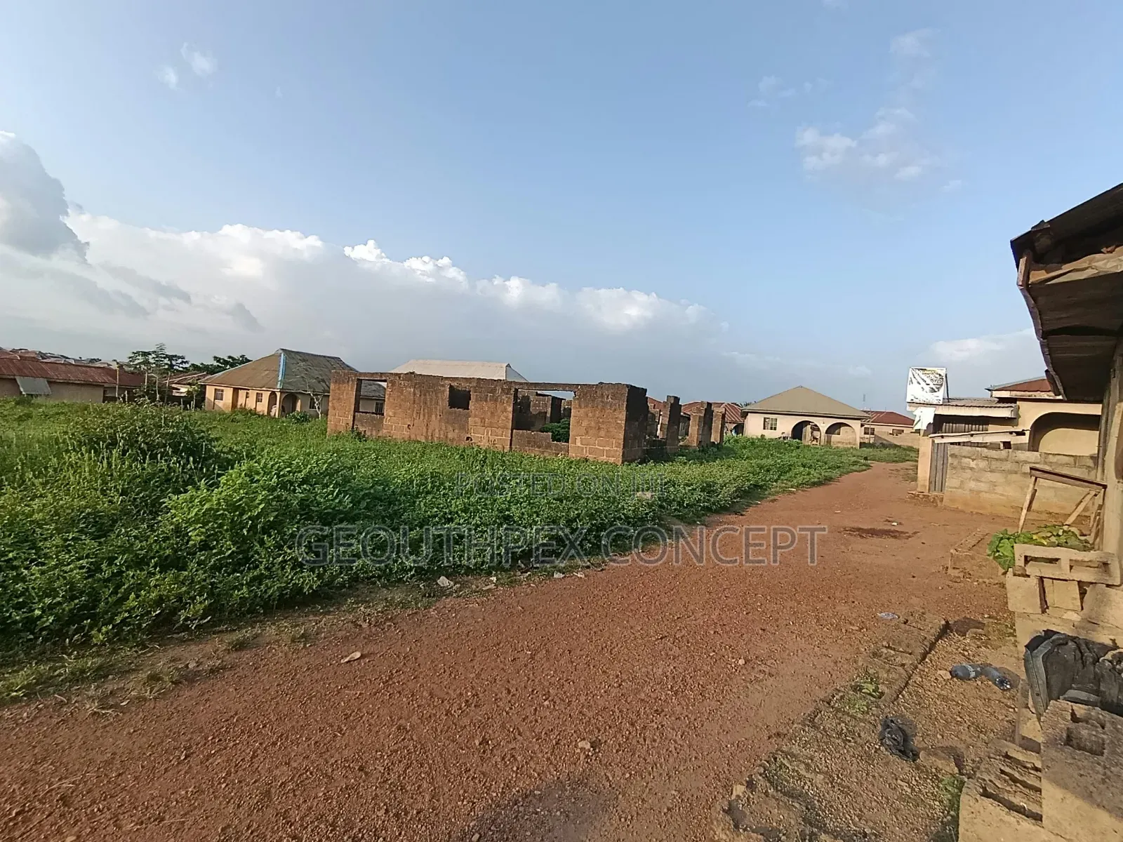 1359Sqm Plots of Land Near Moniya Train Station, Moniya in Moniya