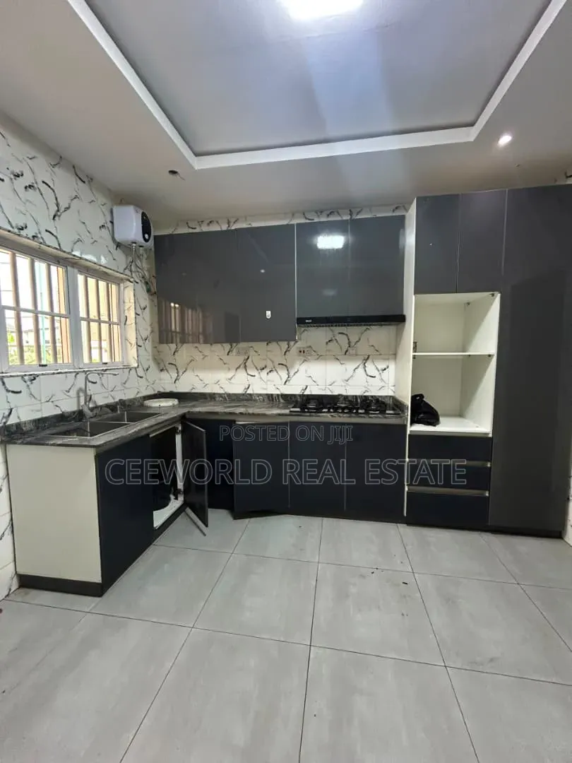 4bdrm Duplex in Calton Gate Estate, Akobo for rent in Akobo