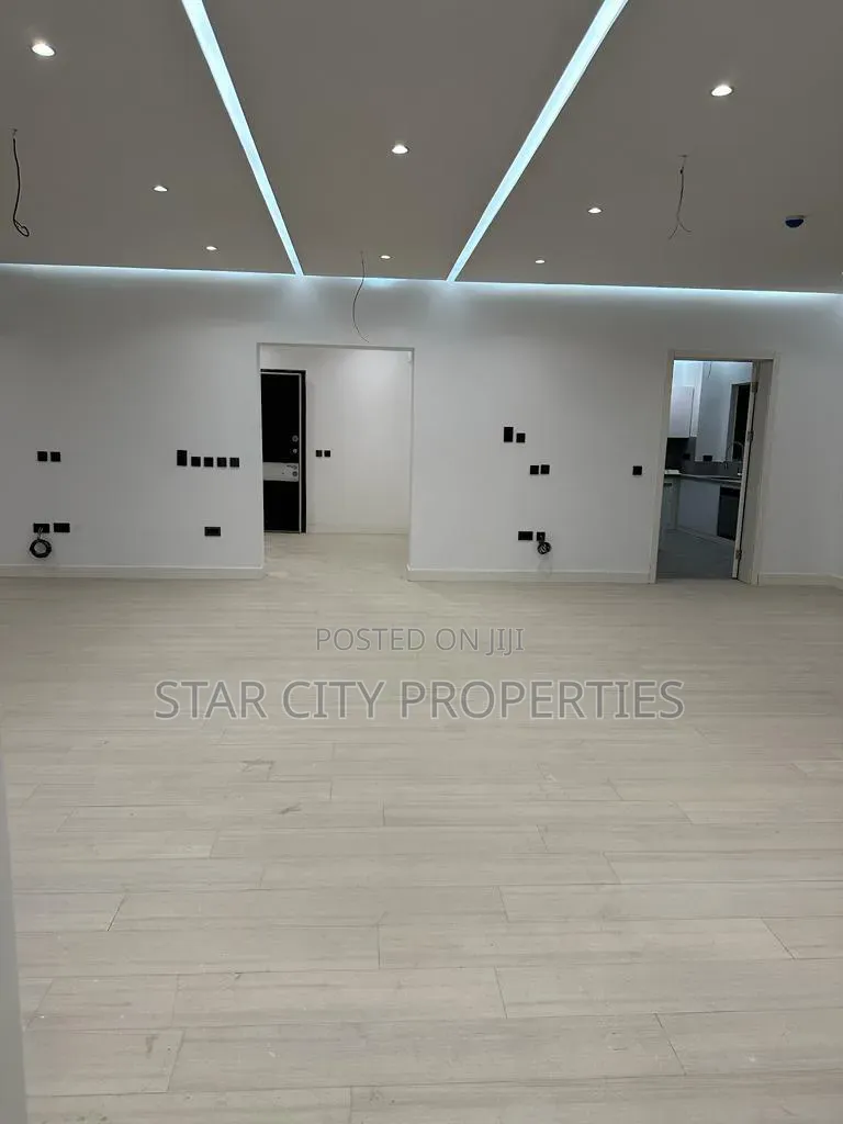 3bdrm Block of Flats in Old Ikoyi for sale in Old Ikoyi