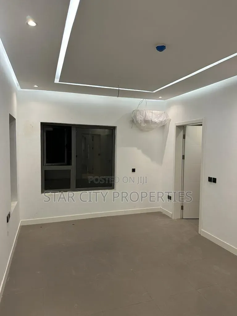 3bdrm Block of Flats in Old Ikoyi for sale in Old Ikoyi