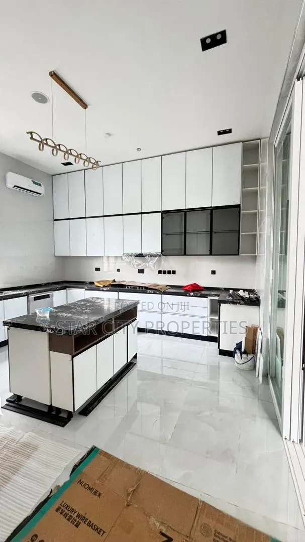 5bdrm Duplex in Ikoyi, Banana Island for sale in Banana Island