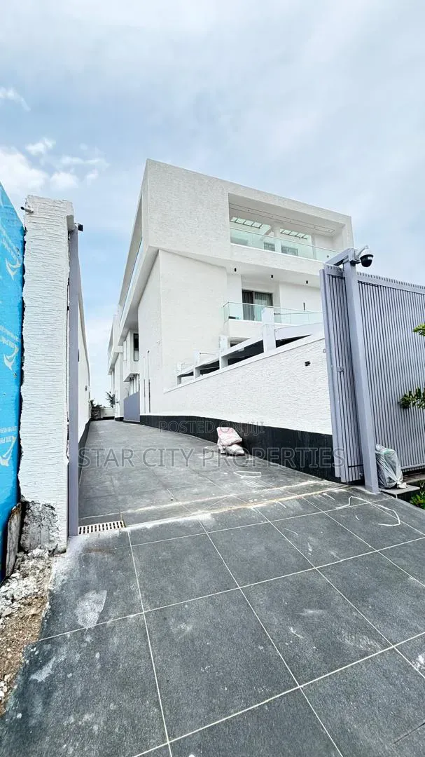 5bdrm Duplex in Ikoyi, Banana Island for sale in Banana Island