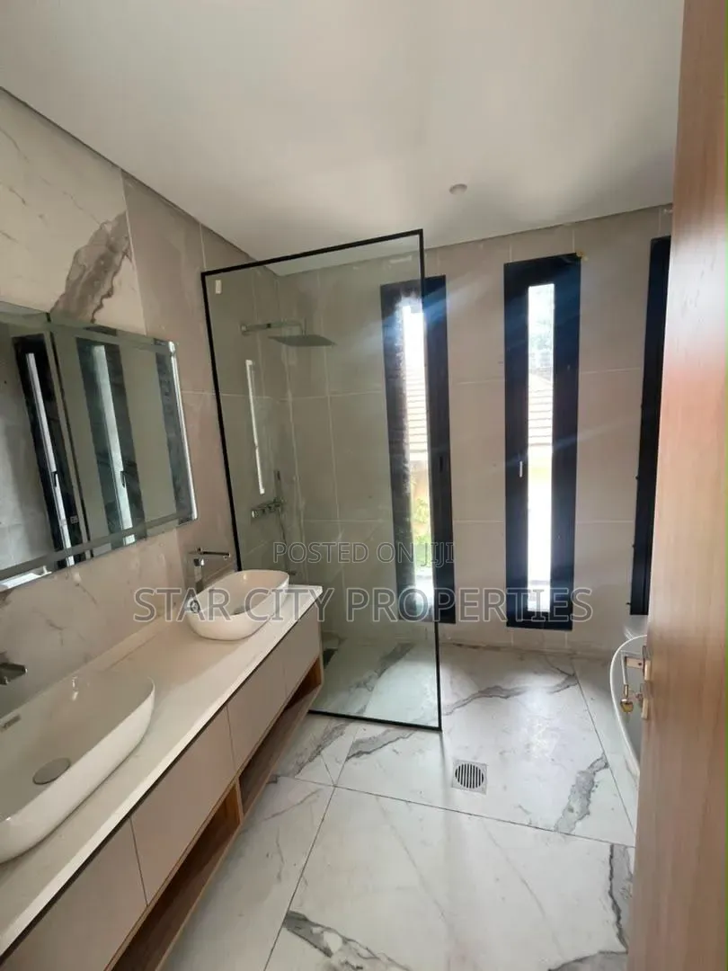 5bdrm Duplex in Ikoyi, Banana Island for sale in Banana Island