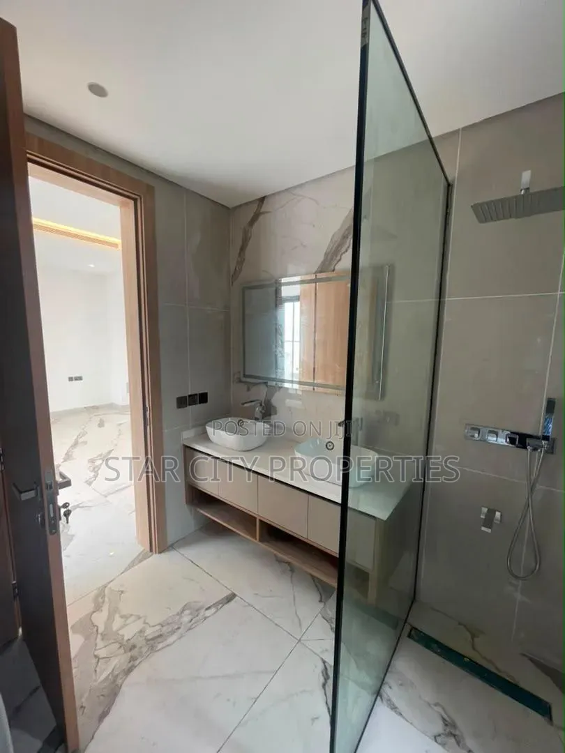 5bdrm Duplex in Ikoyi, Banana Island for sale in Banana Island