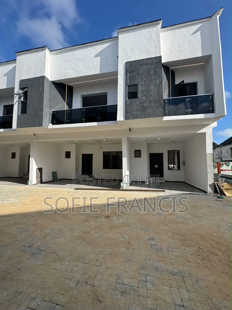 4bdrm Duplex in Vgc for sale in VGC / Ajah