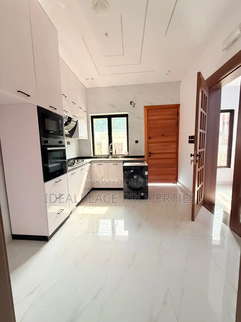 4bdrm Duplex in Ikeja GRA for sale in Ikeja GRA