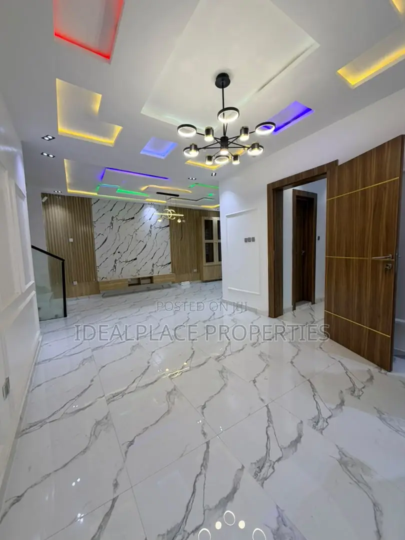 4bdrm Duplex in Oko-Oba for sale in Oko-Oba