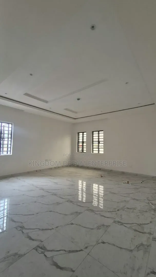 4bdrm Maisonette in Ikeja Gra Lagos for rent in Ikeja GRA