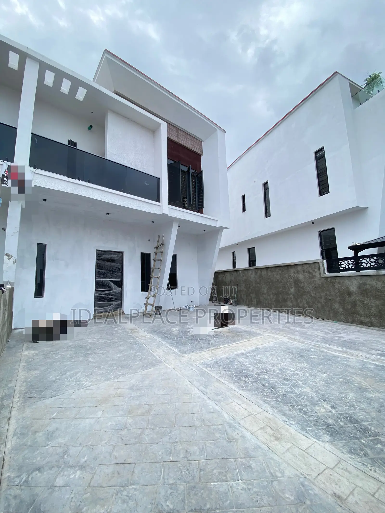 4bdrm Duplex in Sangotedo for sale in Sangotedo