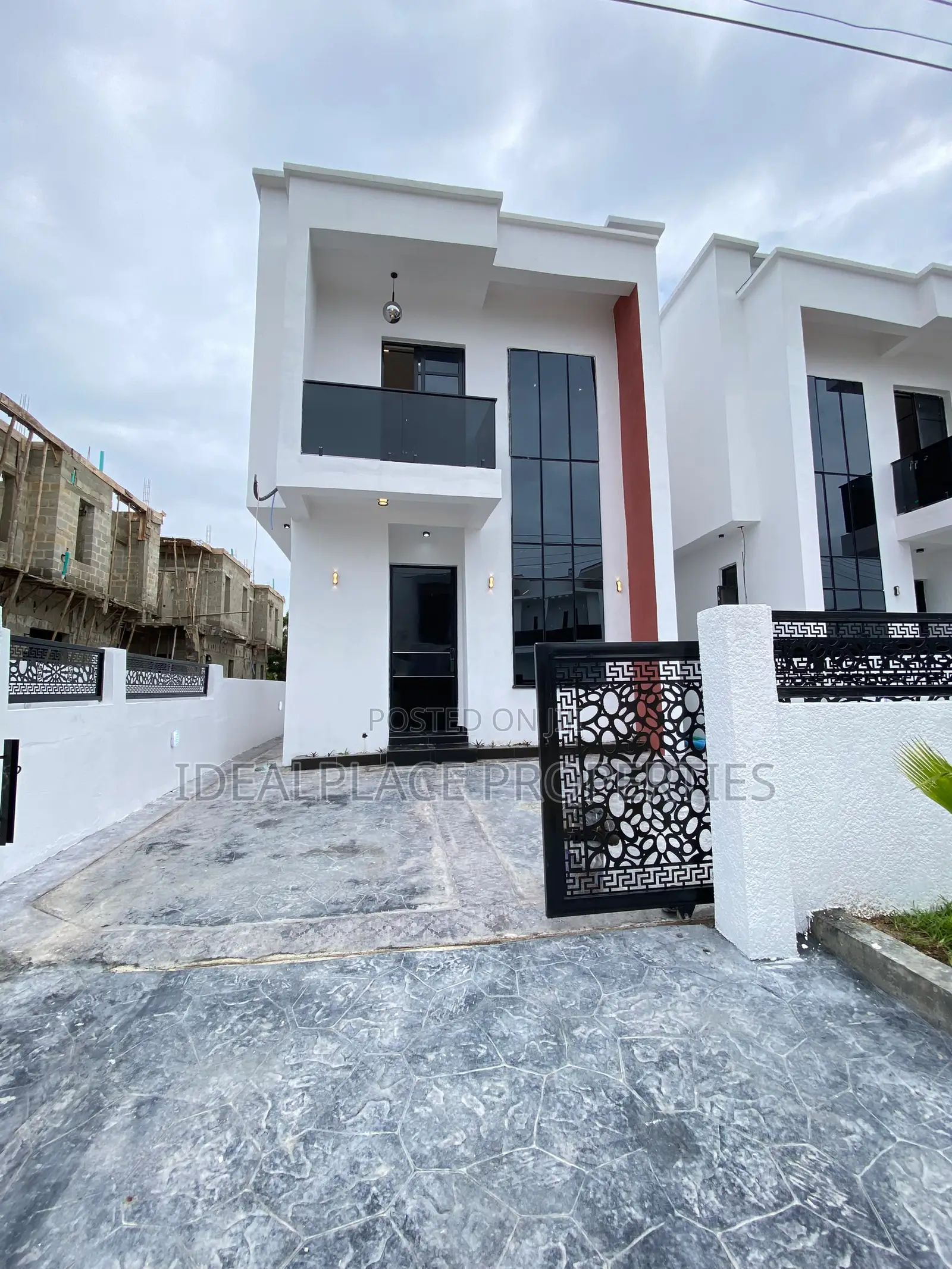 4bdrm Duplex in Sangotedo for sale in Sangotedo