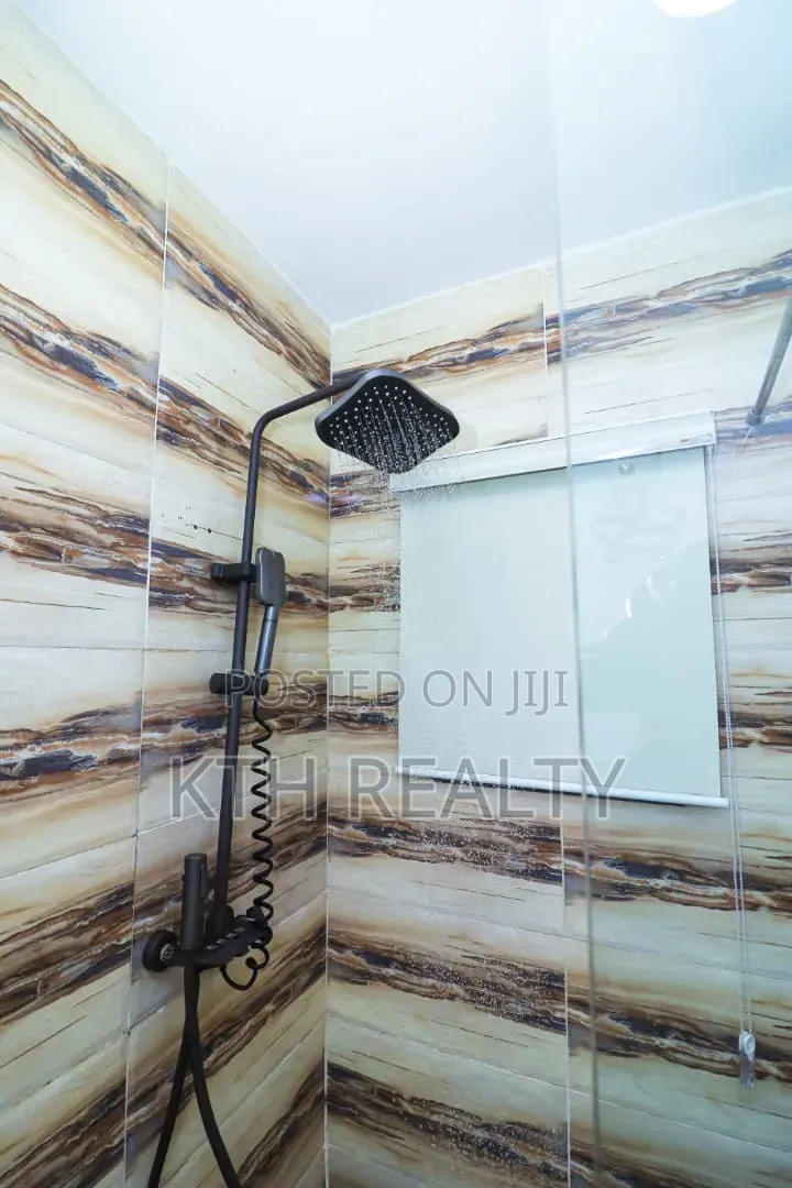 Furnished 3bdrm Apartment in Visland, Akin Adesola for rent in Akin Adesola