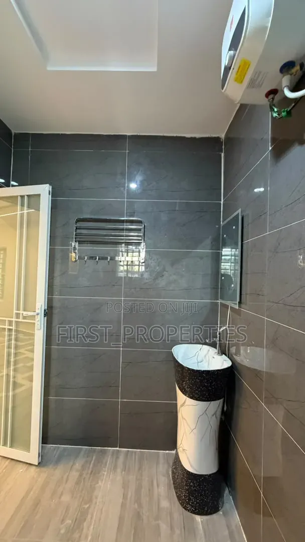 3bdrm Duplex in Rayfield Garden, Iwo Road for sale in Iwo Road