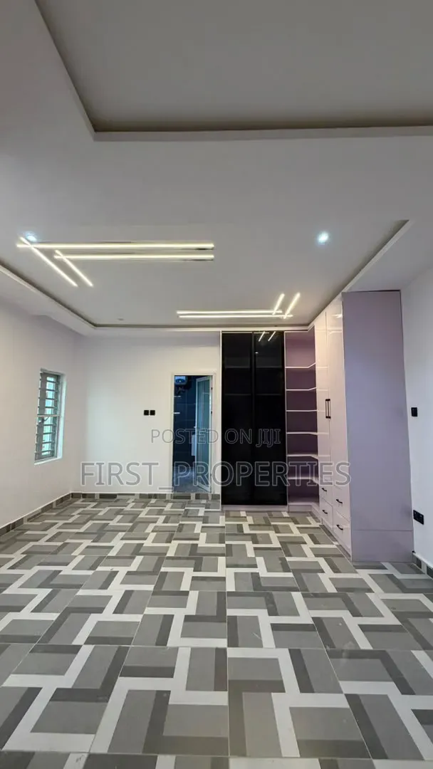 3bdrm Duplex in Rayfield Garden, Iwo Road for sale in Iwo Road