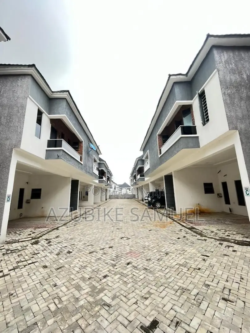 4bdrm Townhouse / Terrace in Orchid Road Lekki for rent in Lekki Expressway