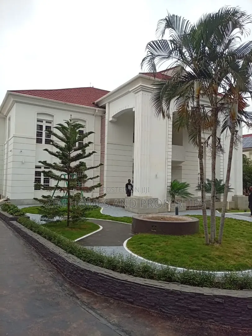 5bdrm Duplex in Zim Homes And, Zone B for sale in Zone B