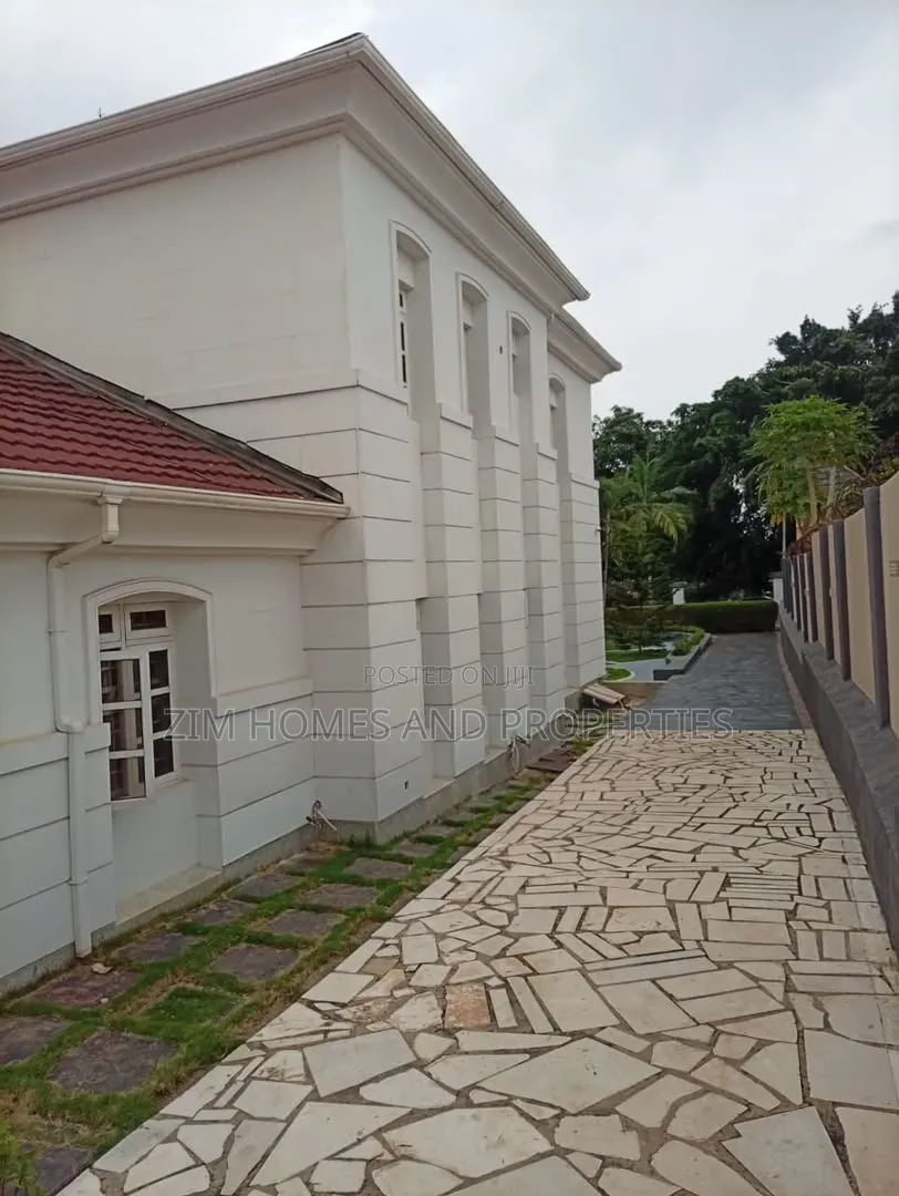 5bdrm Duplex in Zim Homes And, Zone B for sale in Zone B
