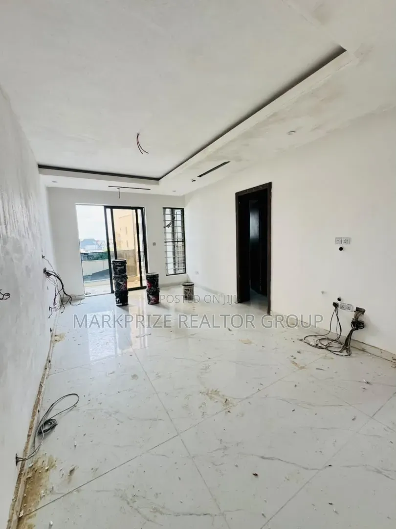 4bdrm Duplex in Maryland Lagos for sale in LSDPC Maryland Estate