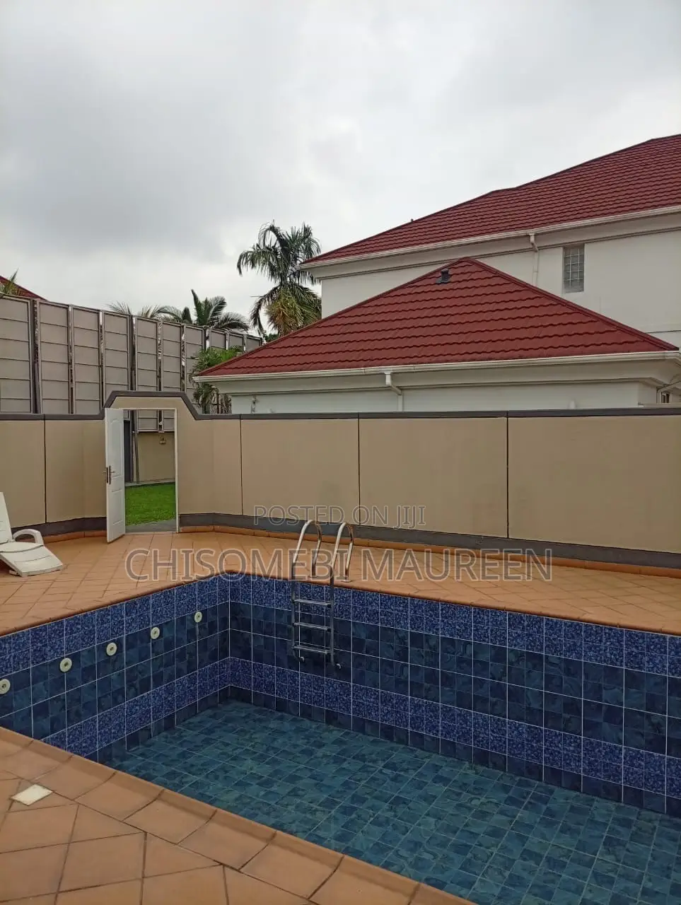 5bdrm Duplex in Apo District for sale in Apo District