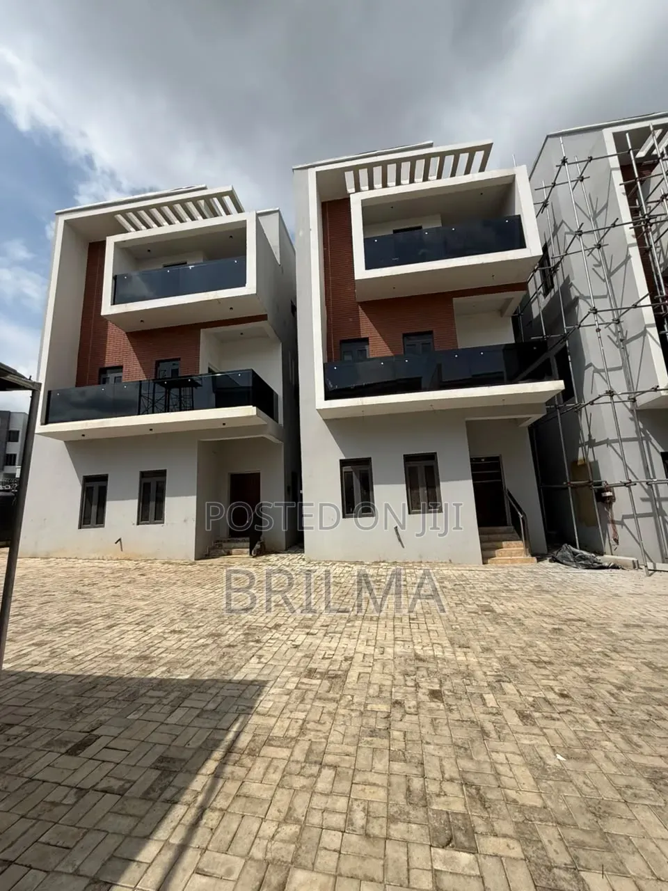 4bdrm Duplex in Mabushi for sale in Mabushi