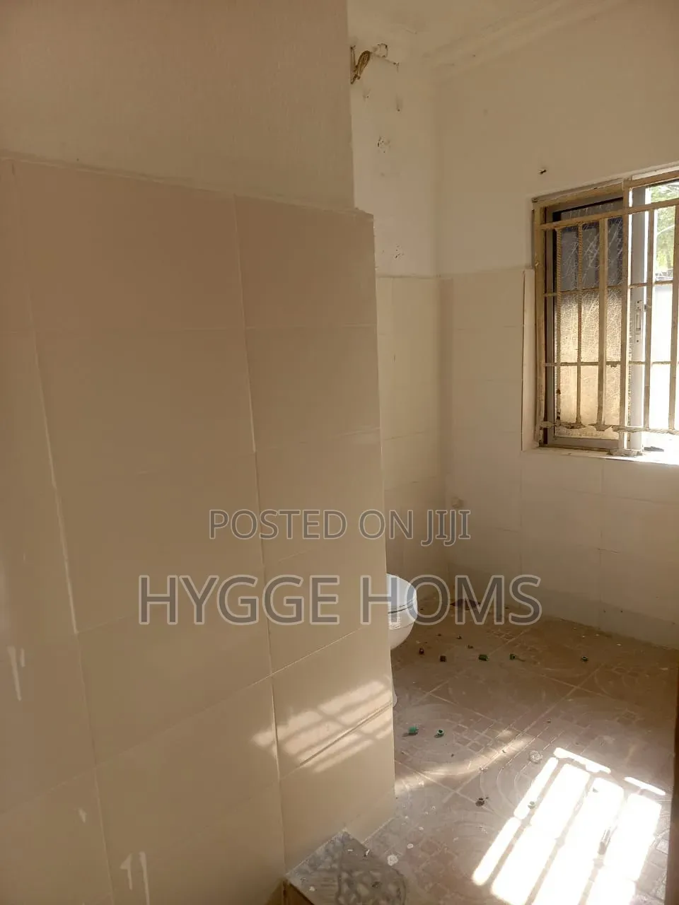 12bdrm Block of Flats in Bishop Oluwole, Ahmadu Bello Way for rent in Ahmadu Bello Way