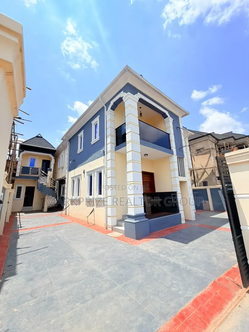 4bdrm Duplex in Oko Oba Agege Lagos for sale in Oko-Oba