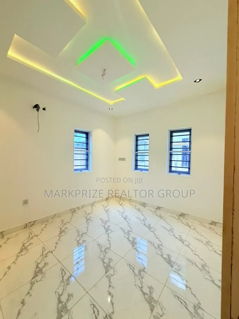4bdrm Duplex in Oko Oba Agege Lagos for sale in Oko-Oba