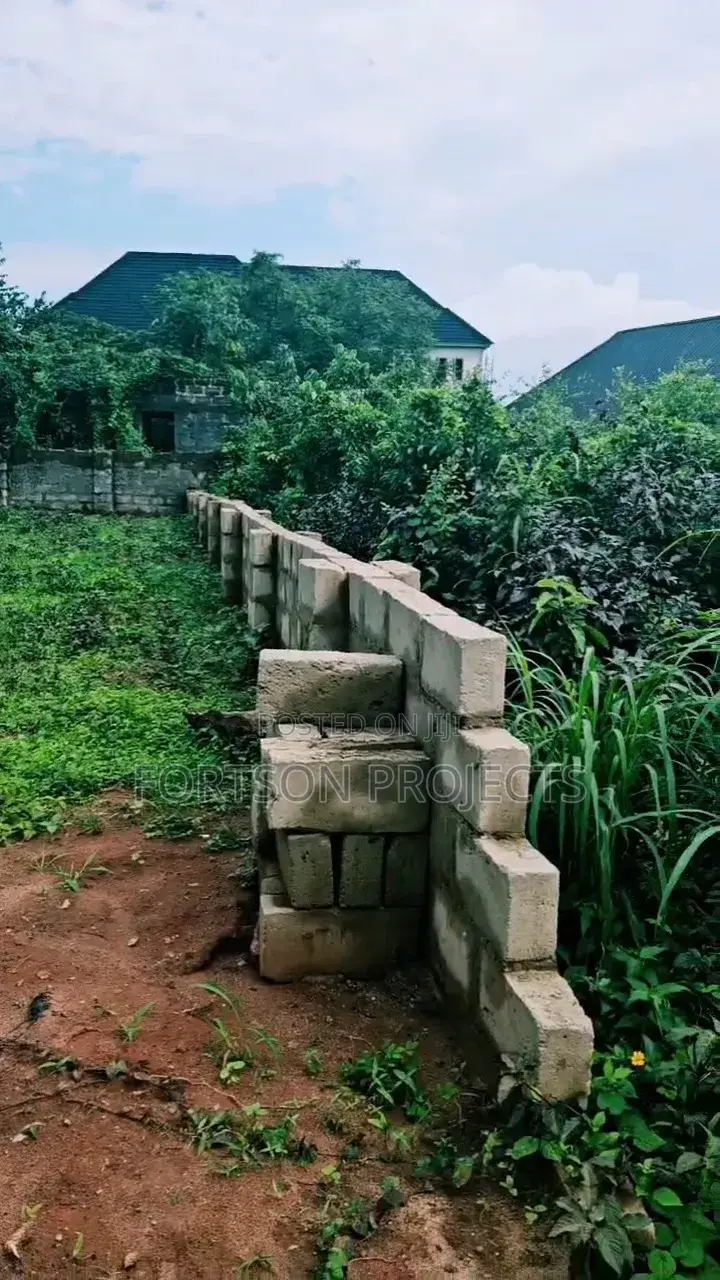 Buy and Build on Admiralty Drive, Ibusa Bypass. Delta State. in Oshimili North