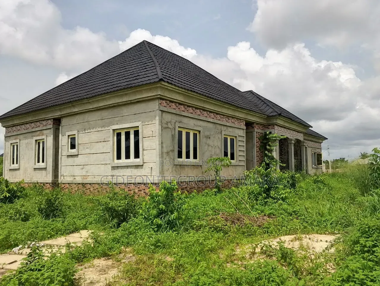 6bdrm Bungalow in Benin City for sale in Benin City