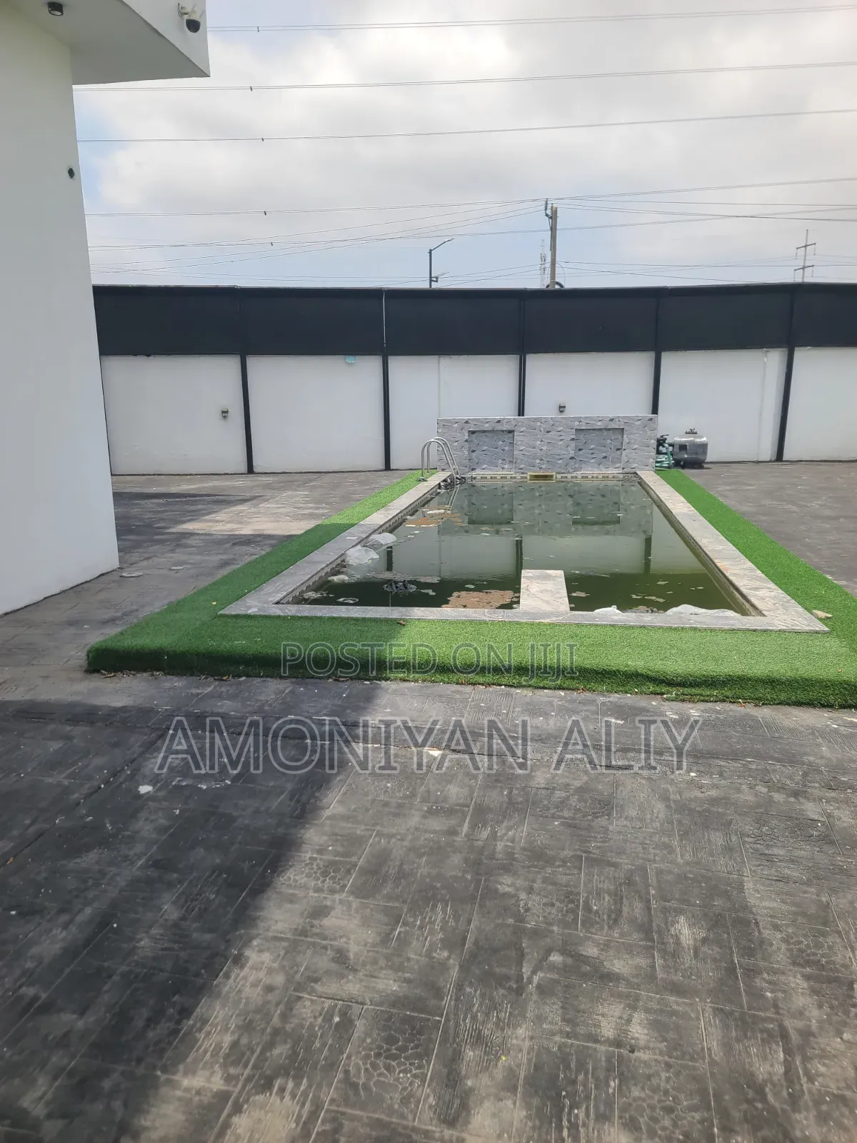 5bdrm Mansion in Royal Garden Estate, Off Lekki-Epe Expressway for sale in Off Lekki-Epe Expressway