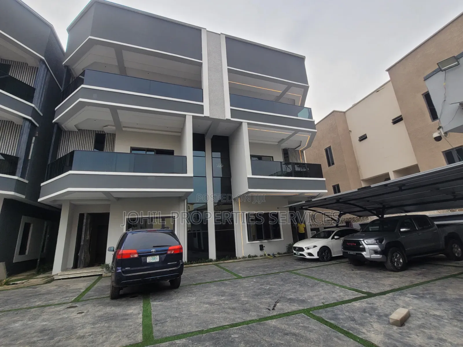 5bdrm Duplex in Utako for sale in Utako