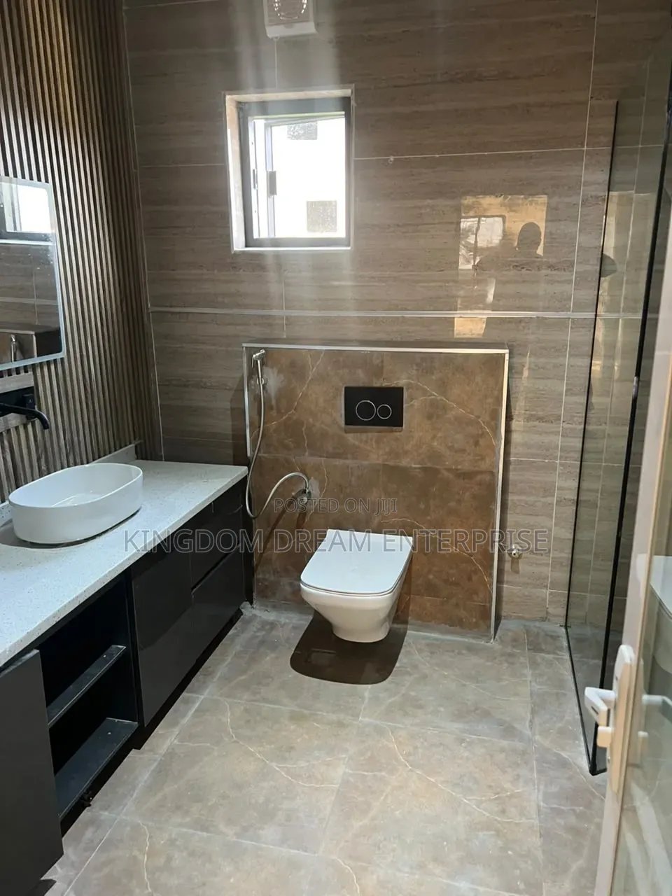 5bdrm Duplex in Naf Valley Estate for sale in Asokoro