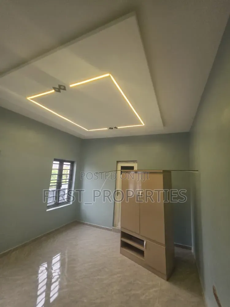 4bdrm Bungalow in Akoto Estate, Akala Express for sale in Akala Express