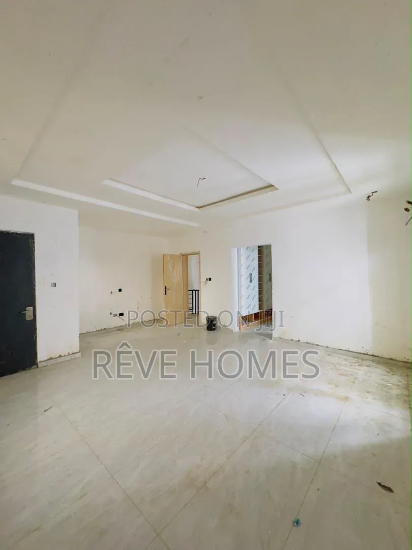 4bdrm Duplex in Ogudu GRA for sale in Ogudu GRA
