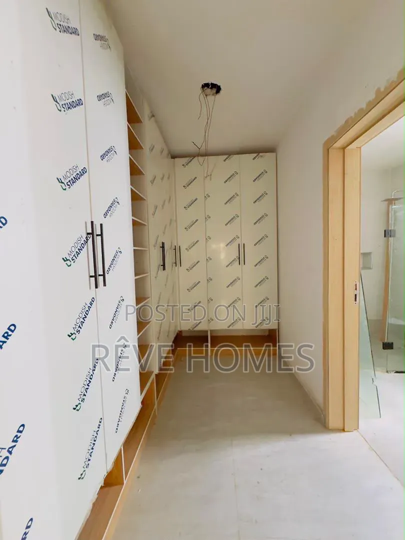 4bdrm Duplex in Ogudu GRA for sale in Ogudu GRA