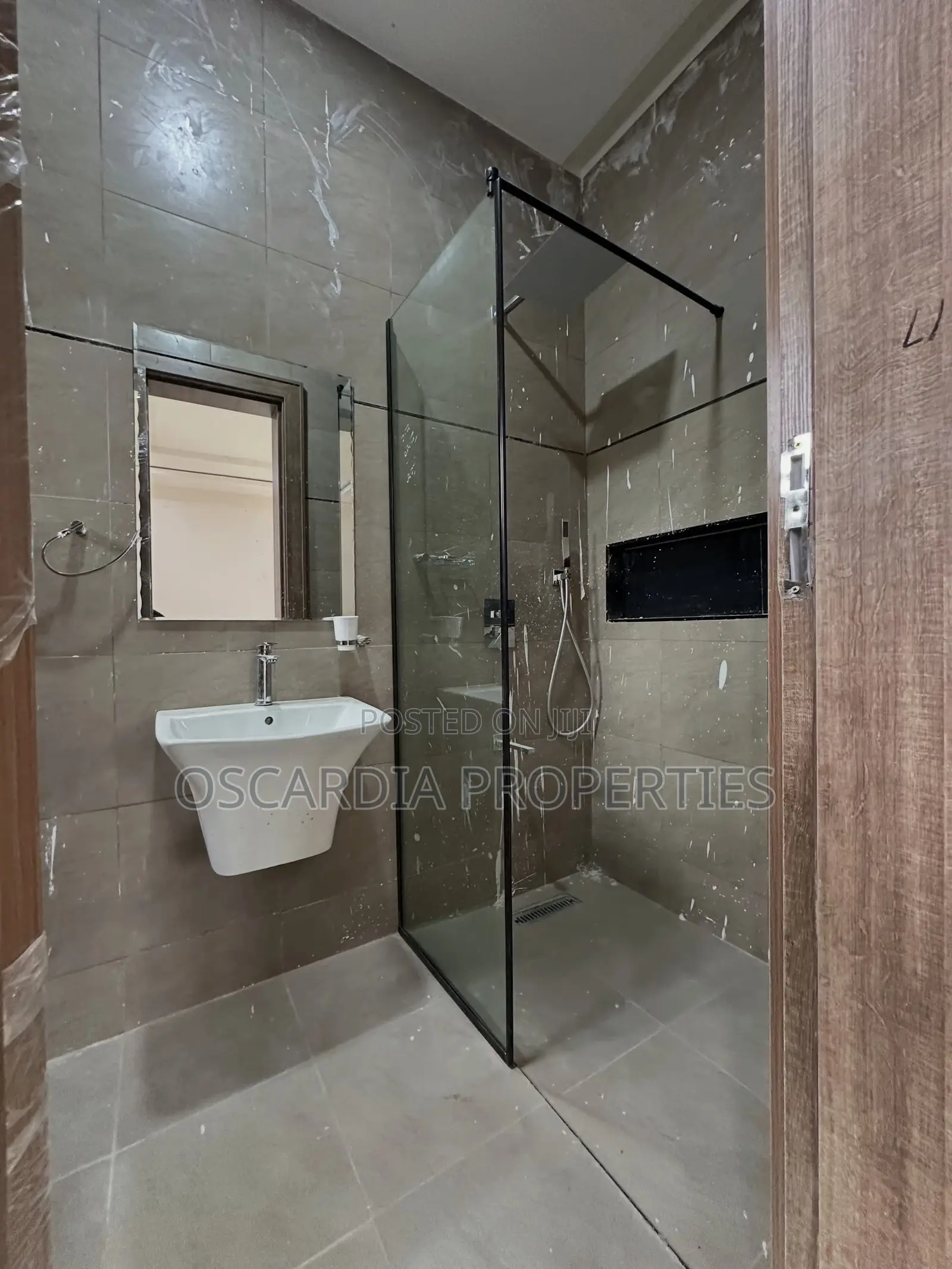 Furnished 5bdrm Duplex in Zone 7 / Wuse for sale in Zone 7 / Wuse
