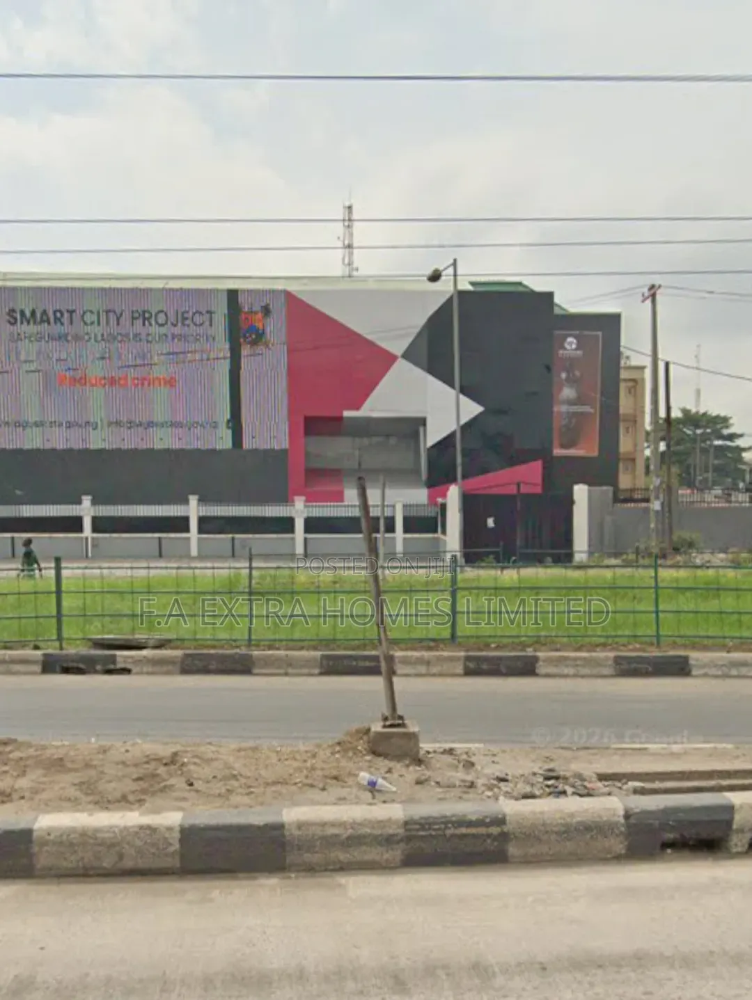 Commercial Structure Block of Offices, Cinema  in Ikorodu Road / Shomolu