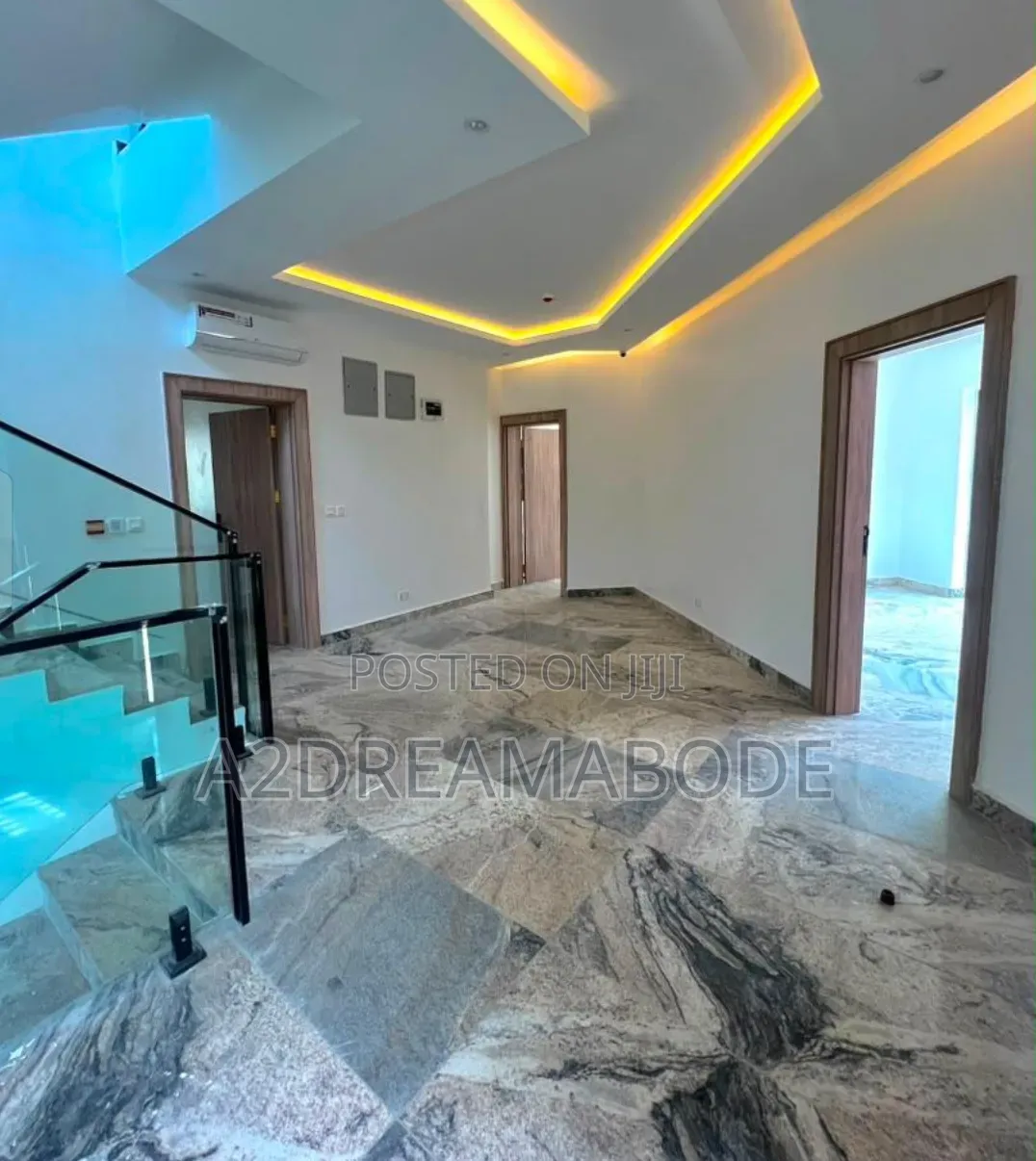 5bdrm Duplex in Old Ikoyi for sale in Old Ikoyi