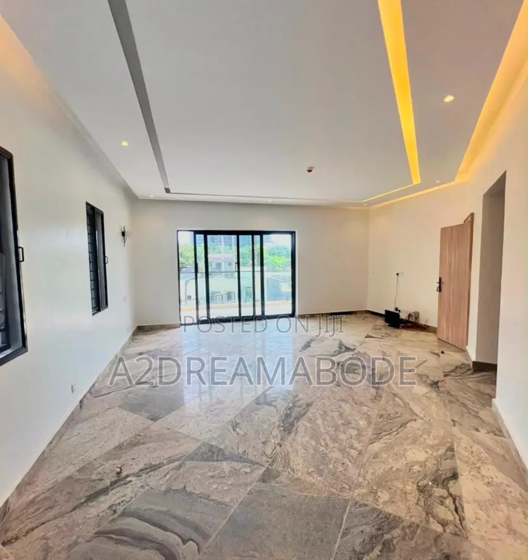 5bdrm Duplex in Old Ikoyi for sale in Old Ikoyi
