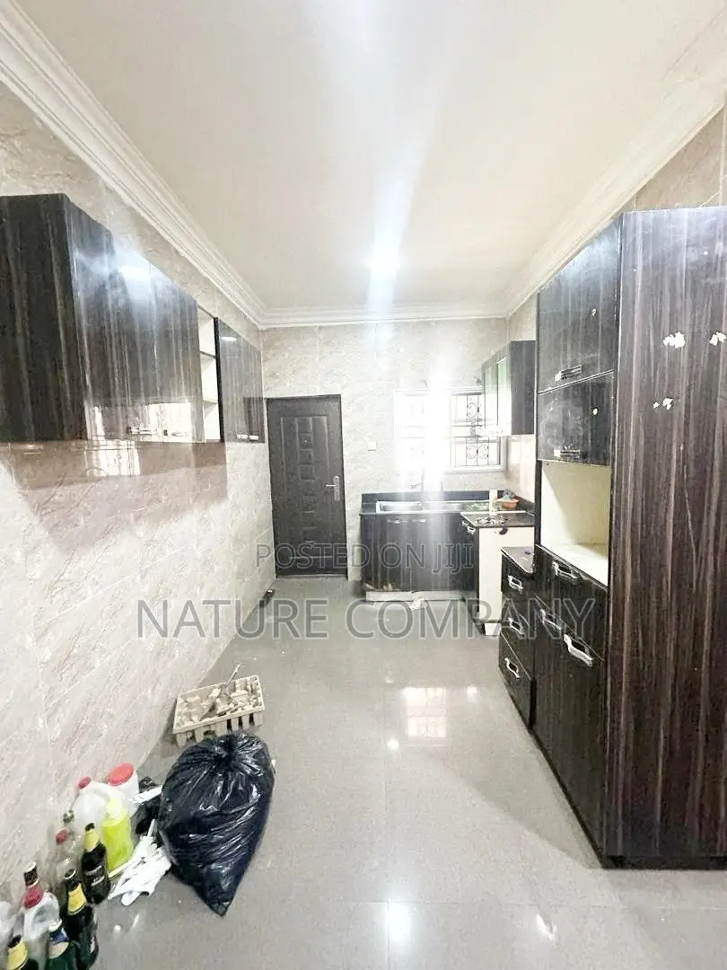 3bdrm Block of Flats in Gbagada for rent in Gbagada