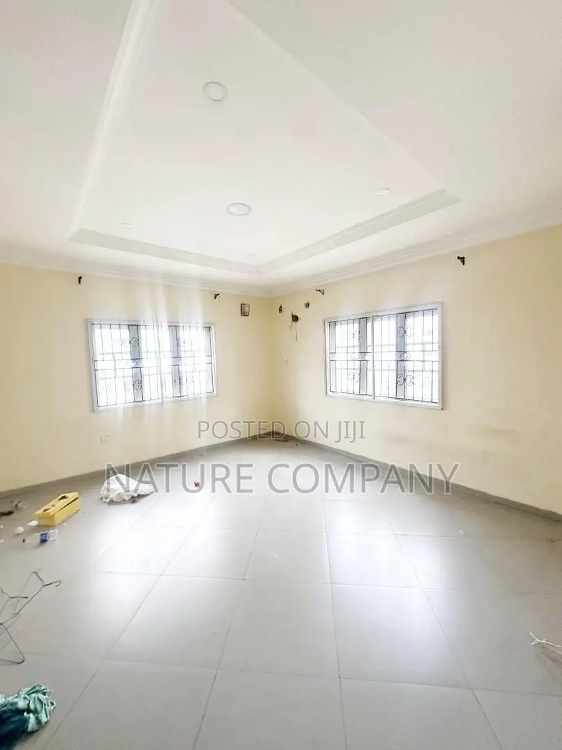 3bdrm Block of Flats in Gbagada for rent in Gbagada
