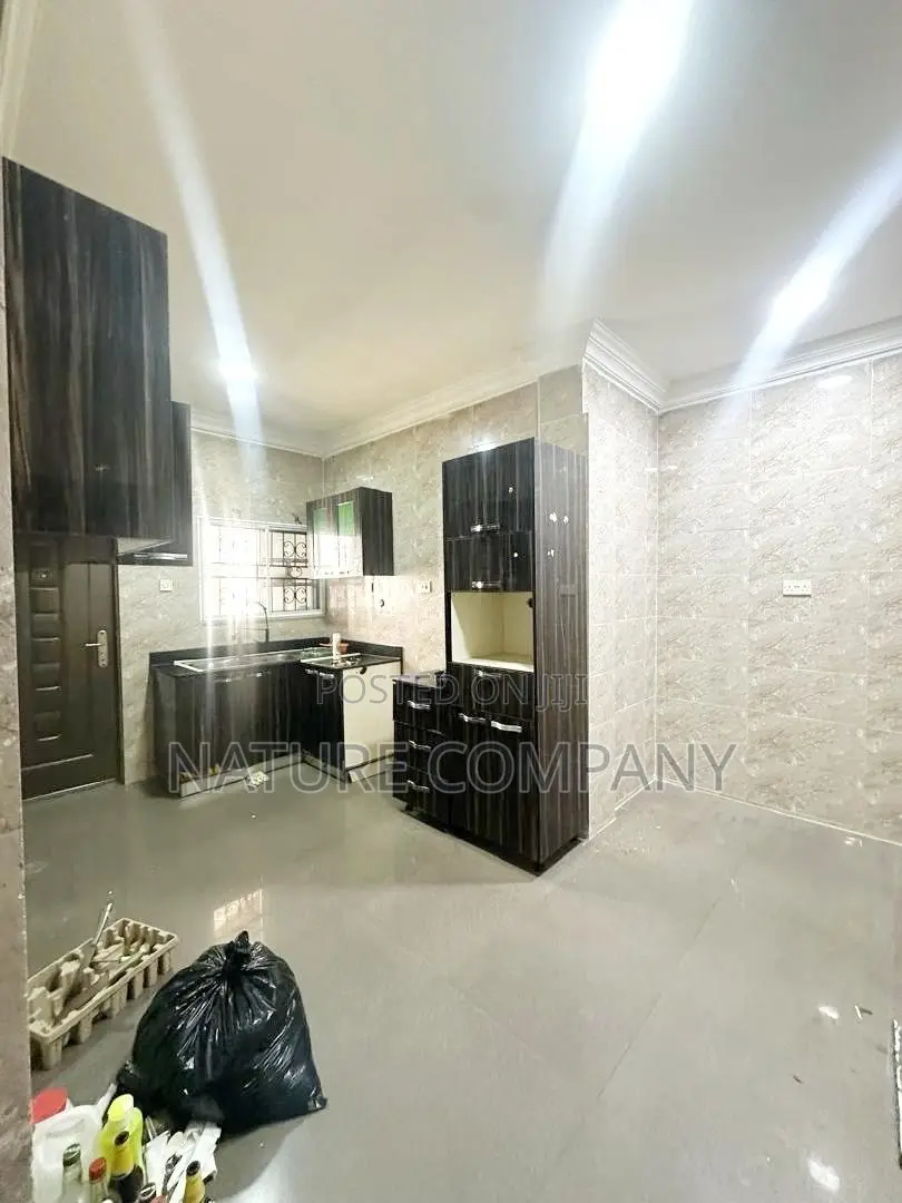 3bdrm Block of Flats in Gbagada for rent in Gbagada