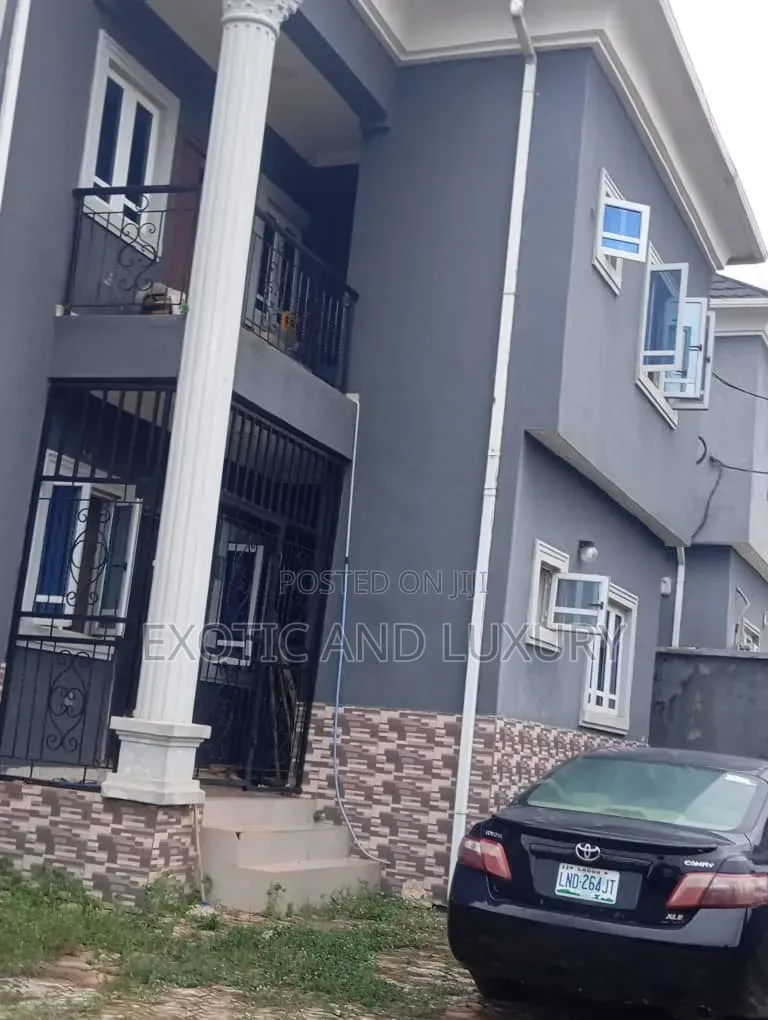 2bdrm Block of Flats in Alagomeji, Sabo / Yaba for rent in Sabo / Yaba