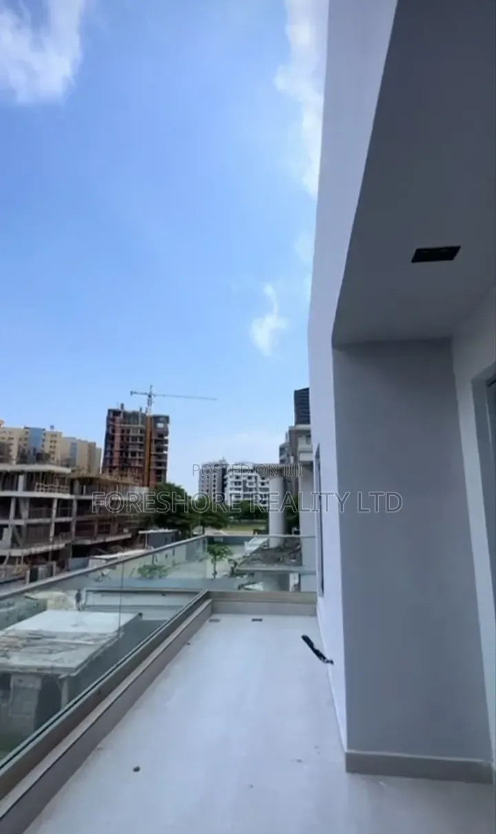 4bdrm Duplex in Banana Island for sale in Banana Island