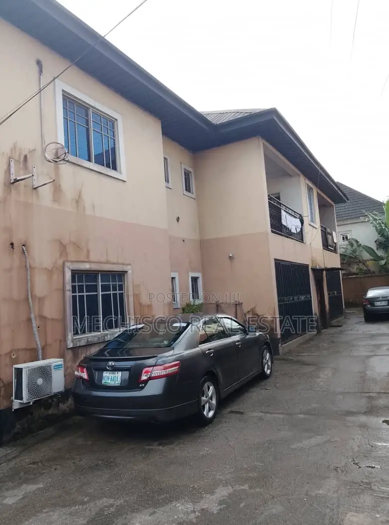2bdrm Block of Flats in Woji for sale in Woji