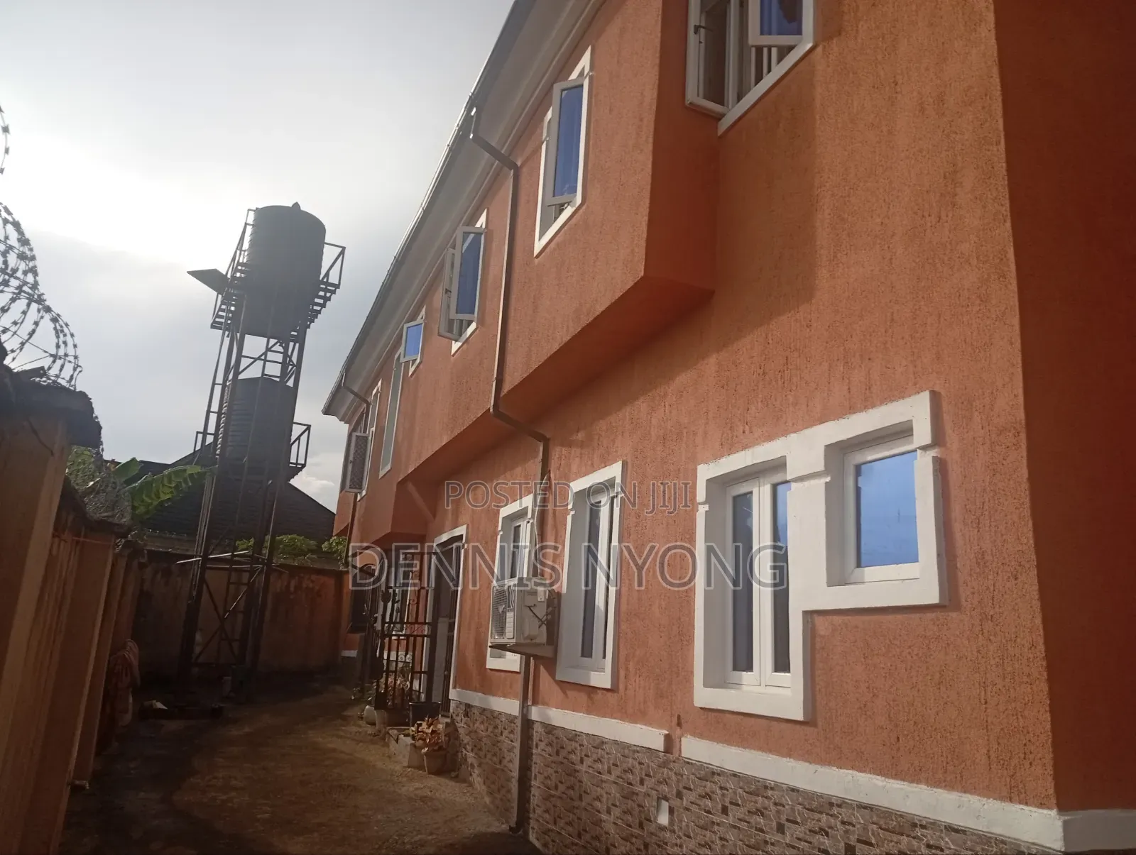 3bdrm Block of Flats in Satellite Town, Calabar for sale in Calabar