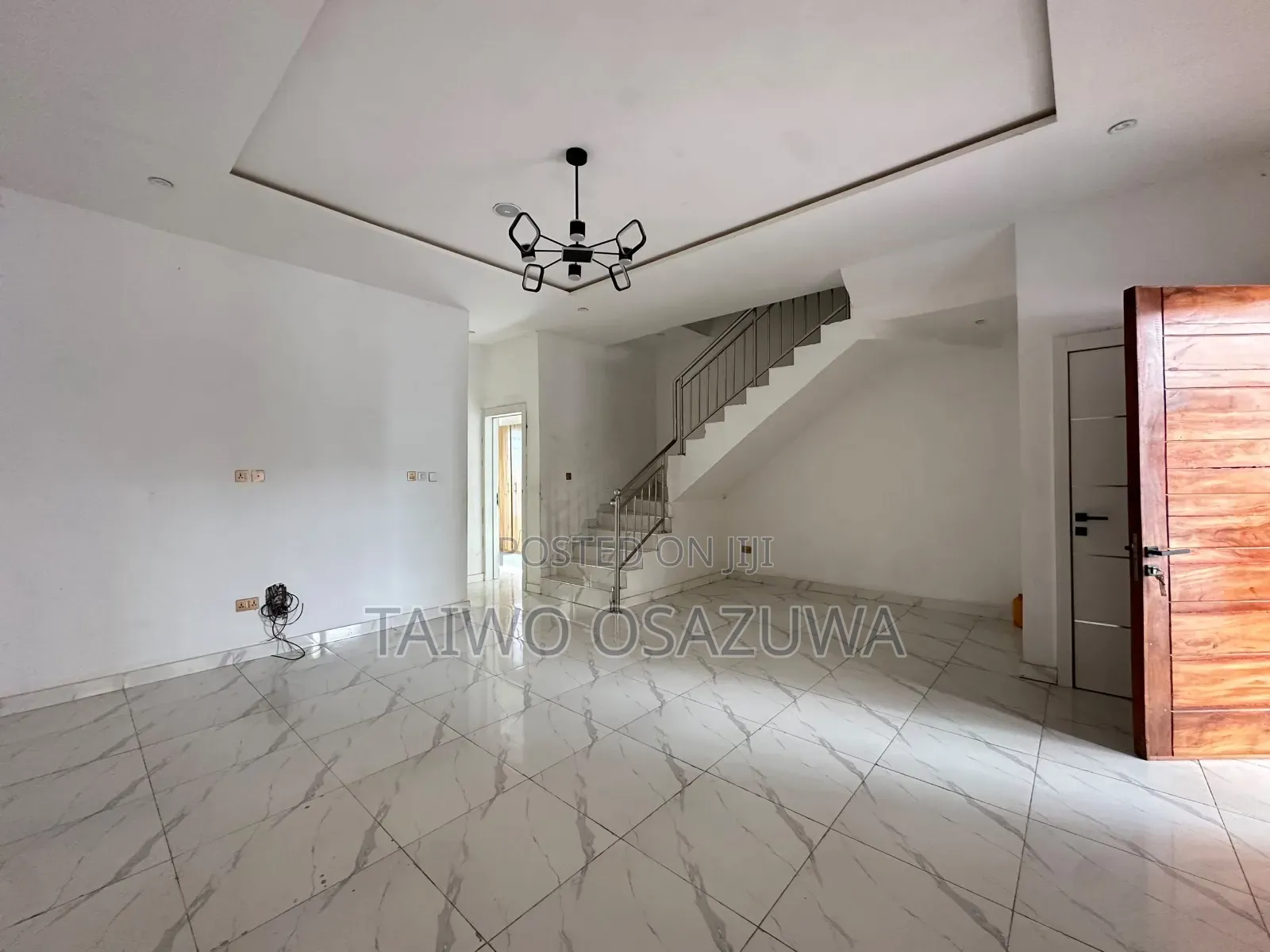 4bdrm Duplex in Ikota for rent in Ikota