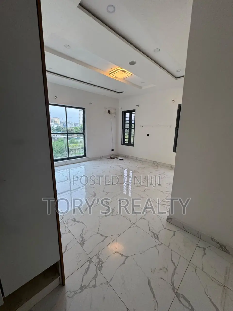 3bdrm Apartment in Old Ikoyi for rent in Old Ikoyi