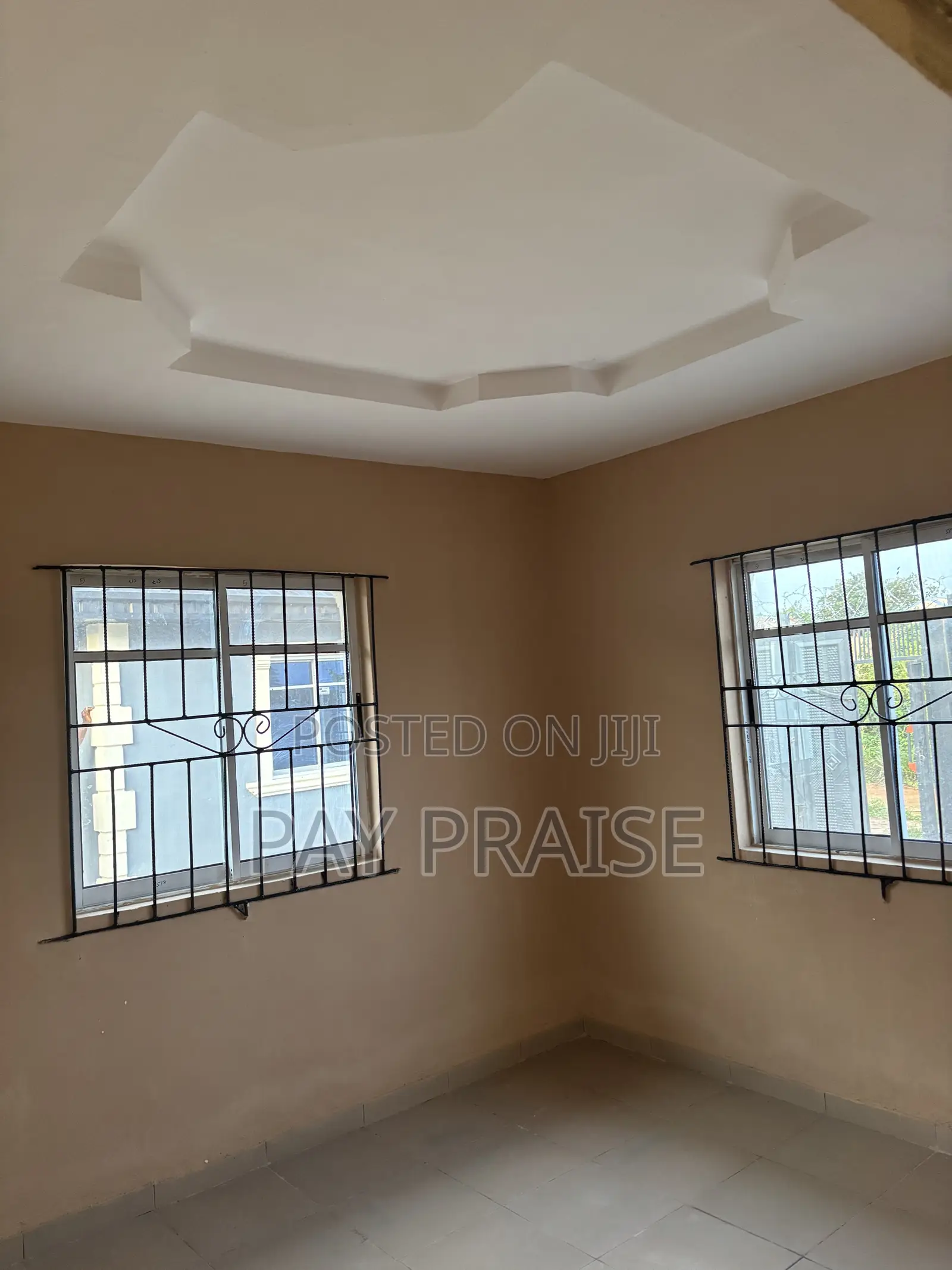 Mini Flat in Adamo for rent in Adamo
