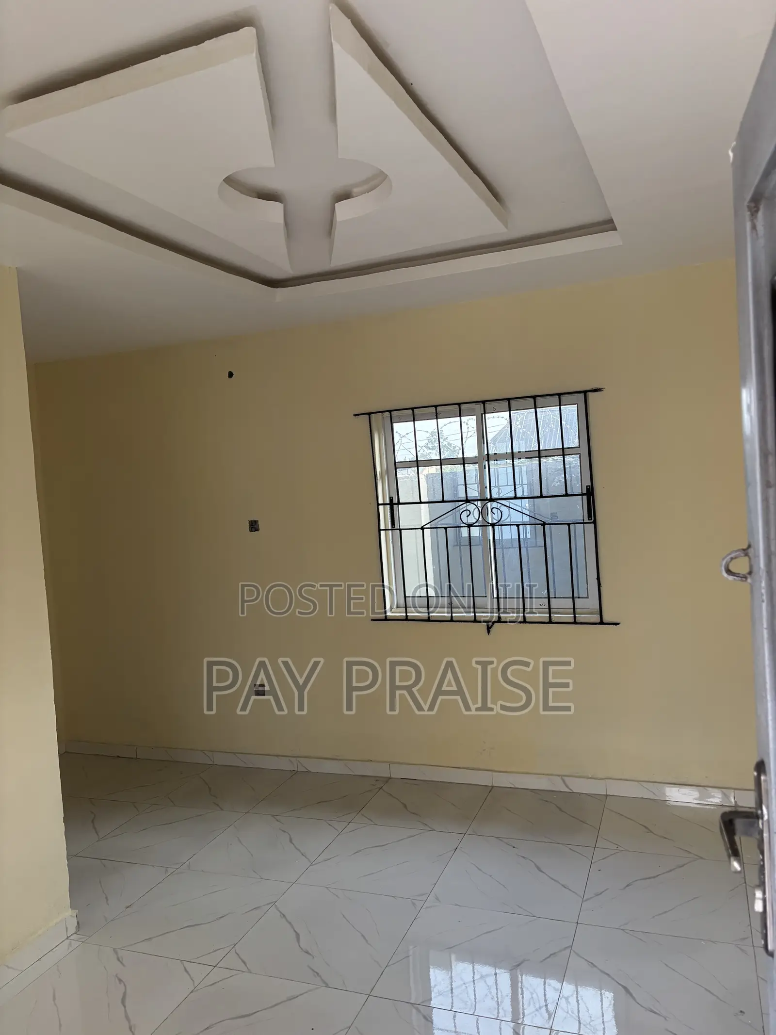 Mini Flat in Adamo for rent in Adamo
