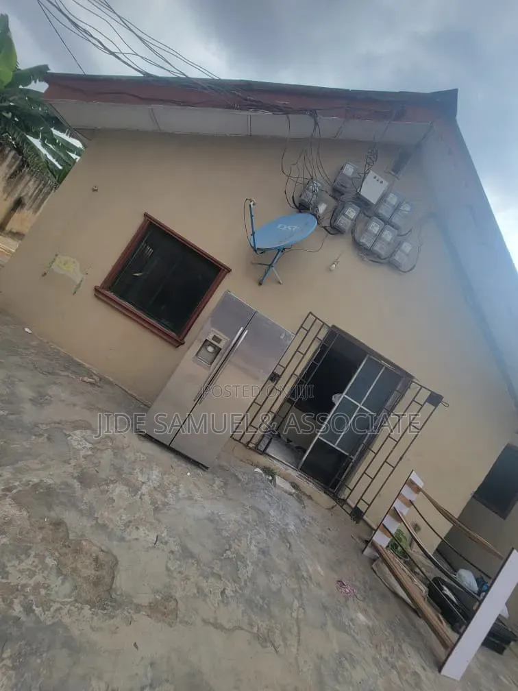 2bdrm Bungalow in Ayobo for rent in Ayobo